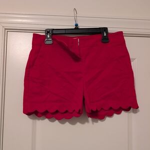 Isaac Mizrahi Red Scalloped Hem High Waist Shorts